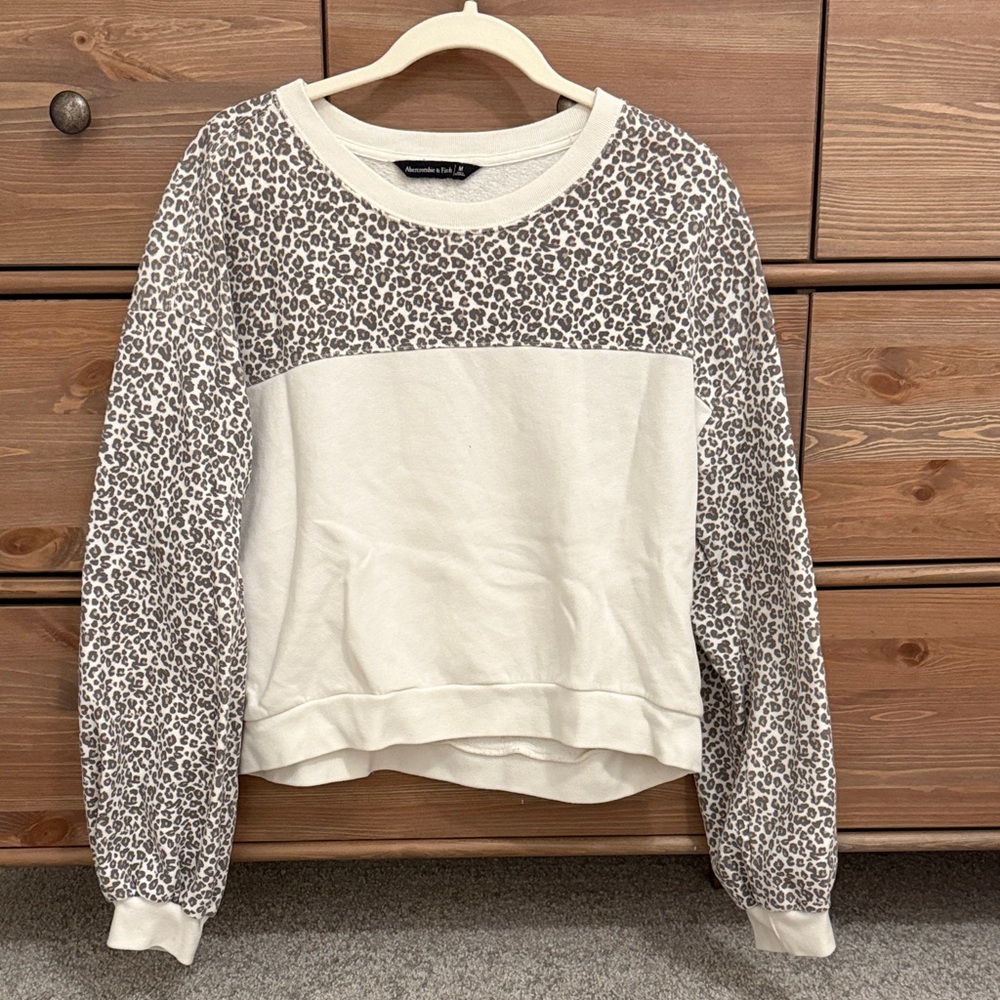 Abercrombie and Fitch - Leopard Print Sweatshirt